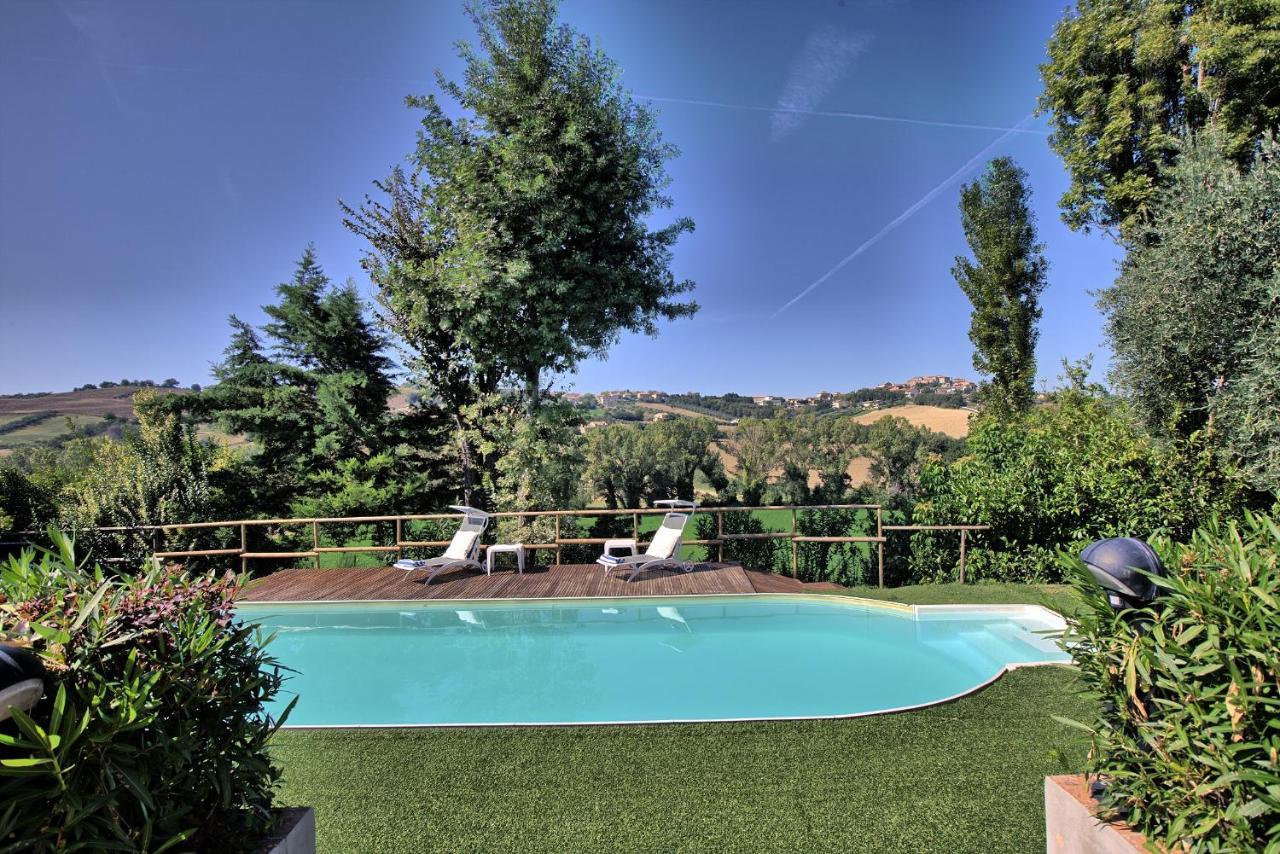 Grande Villa Storica Per Vacanze Con Giardino Privato E Piscina Ostra Eksteriør bilde