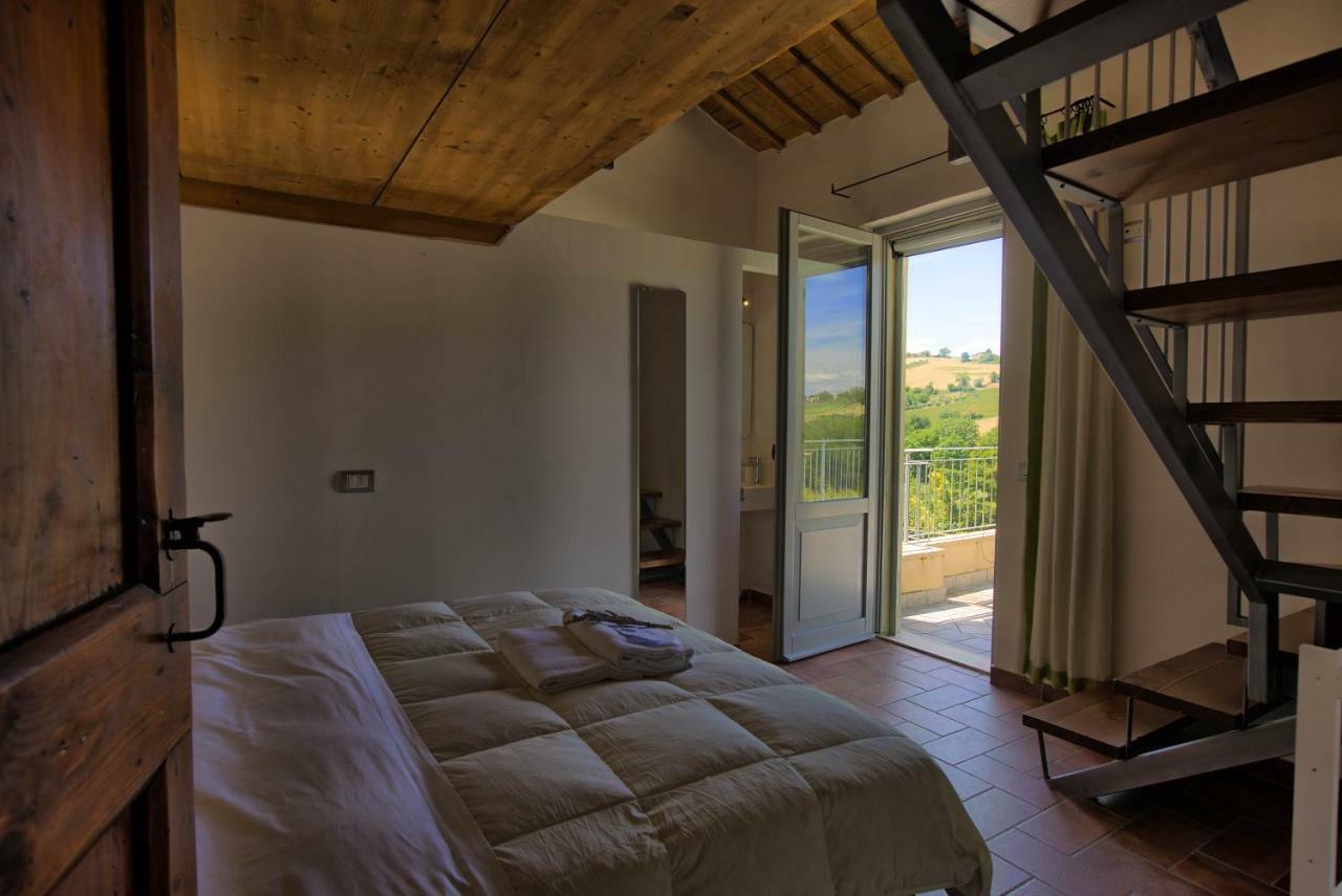 Grande Villa Storica Per Vacanze Con Giardino Privato E Piscina Ostra Eksteriør bilde